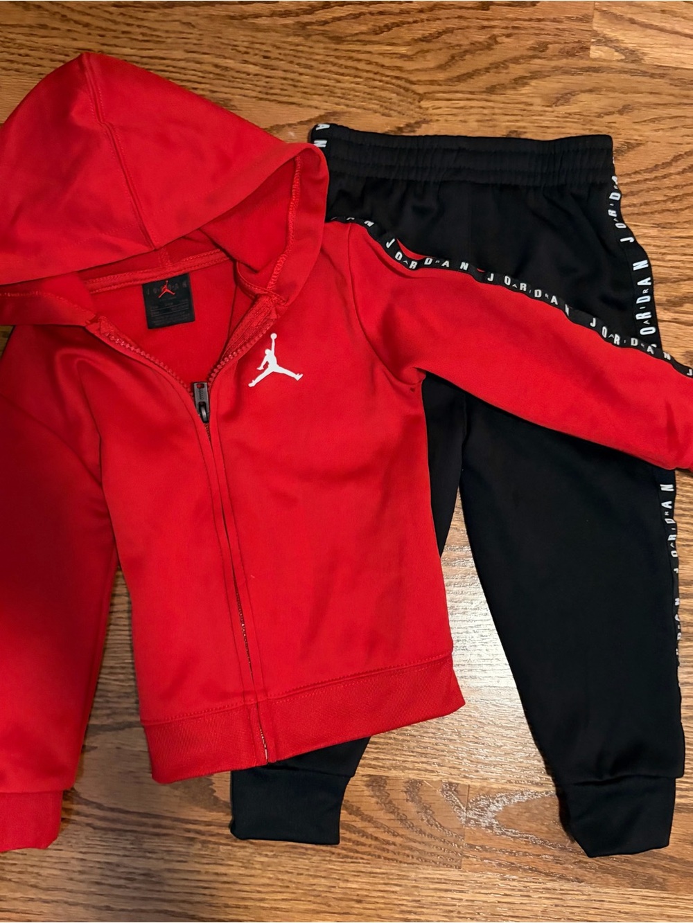 Kids Jordan jogger set